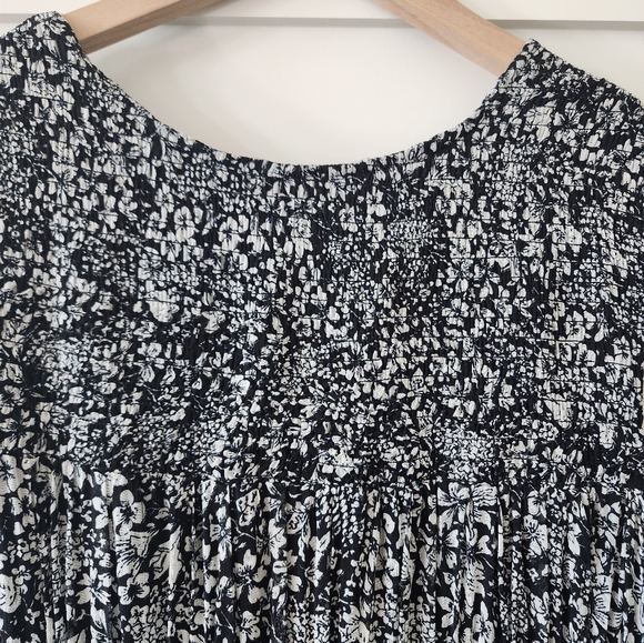 Anthropologie Dress Vneck Sleeveless Black and White Size Medium - Picture 11 of 14